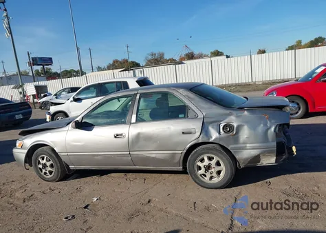 1997 Toyota Camry Le из США, поврежденный, VIN 4T1BG22K5VU094502
